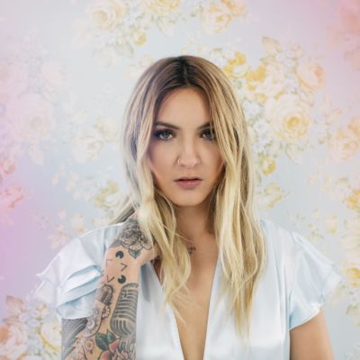 Julia Michaels